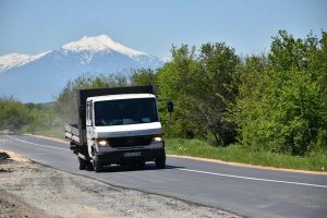 Сугарески: Завршува рехабилитацијата на регионалниот пат Прилеп-Тополчани-Битола, капиталните инвестиции со висок степен на реализација