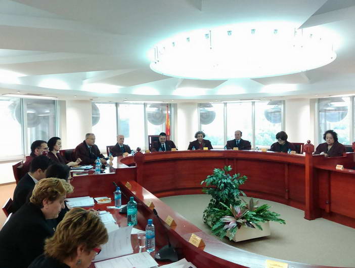 Кацарска: Собранието да избере нови уставни судии