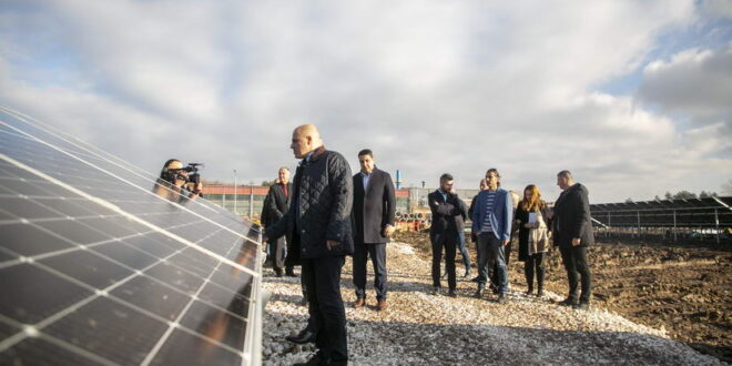 (Видео) Ковачевски: Обновливите извори на енергија се иднината и основата на енергетската трансформација на Северна Македонија