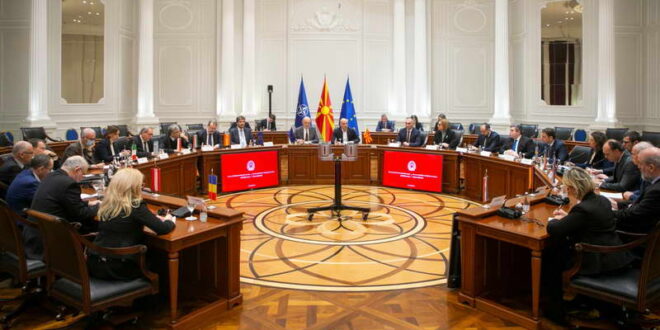 Средба на премиерот Ковачевски со амбасадори на земји членки на ЕУ: Европската перспектива на Северна Македонија е реалност, поддршка за следниот исчекор