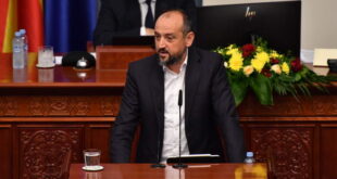 Битиќи: ВМРО-ДПМНЕ молчи за зголемување на платите, што ќе се случи со просечната плата од 41.085 денари?
