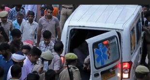 Десетици загинати при масовна паника во Индија