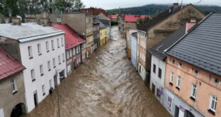 Најмалку осум загинати во поплавите во Европа